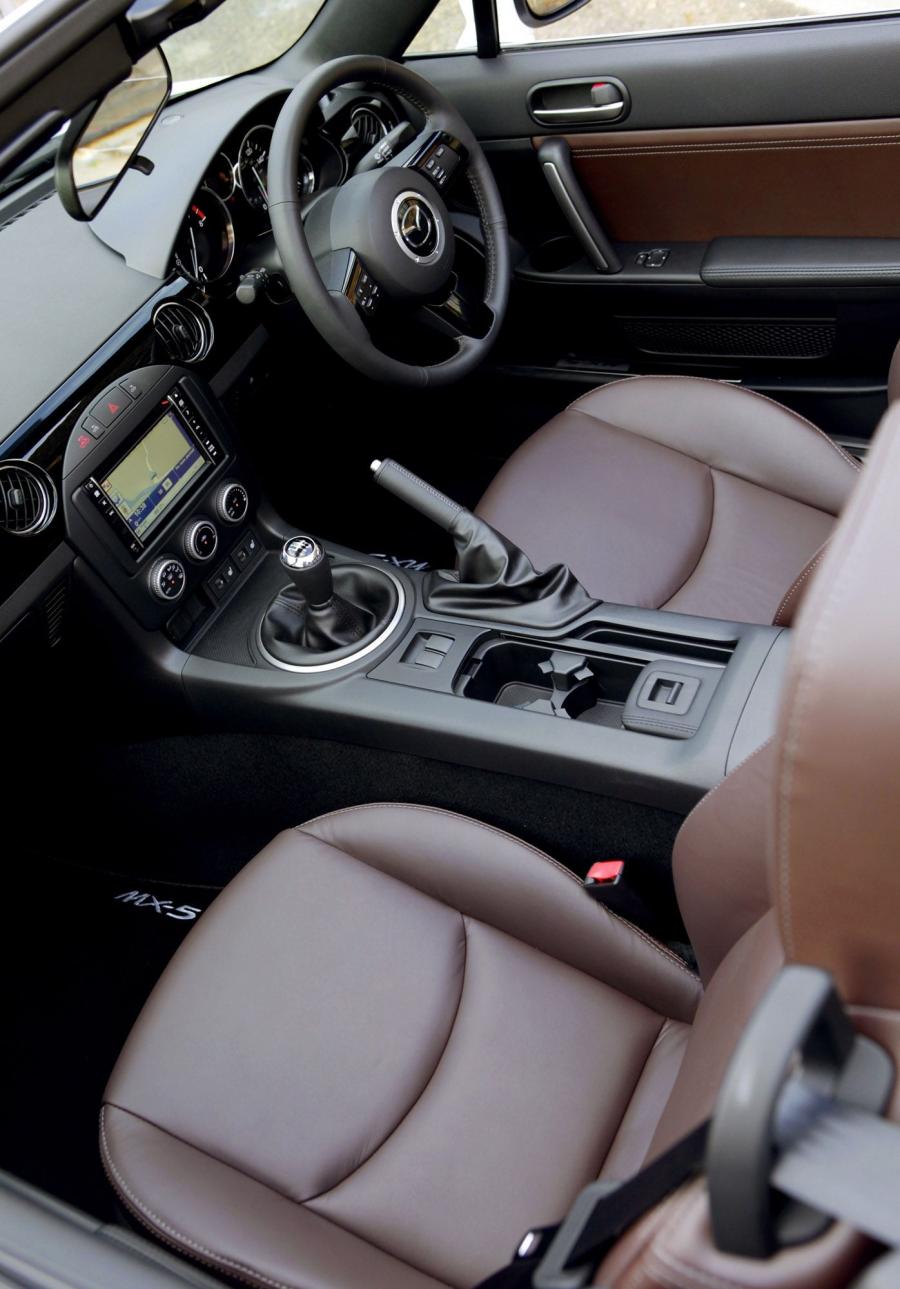  Mazda MX-5 Venture Edition 2012 года  (фото 2 из 6)